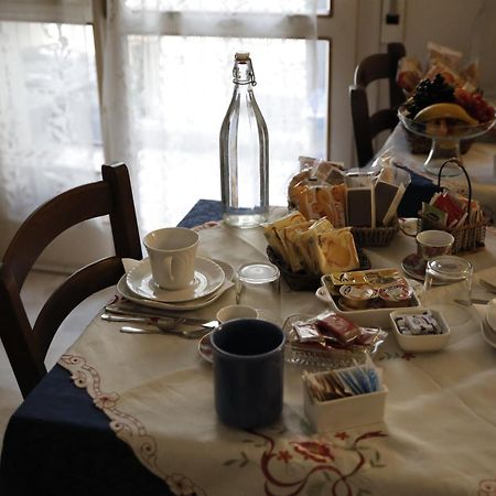 Bed & Breakfast Delle Rose โกเนลยาโน ภายนอก รูปภาพ